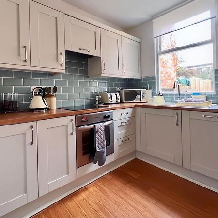 Charming Victorian Cottage Steps From Historic Chester - Free Parking Zewnętrze zdjęcie