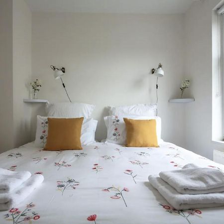 Charming Victorian Cottage Steps From Historic Chester - Free Parking Zewnętrze zdjęcie